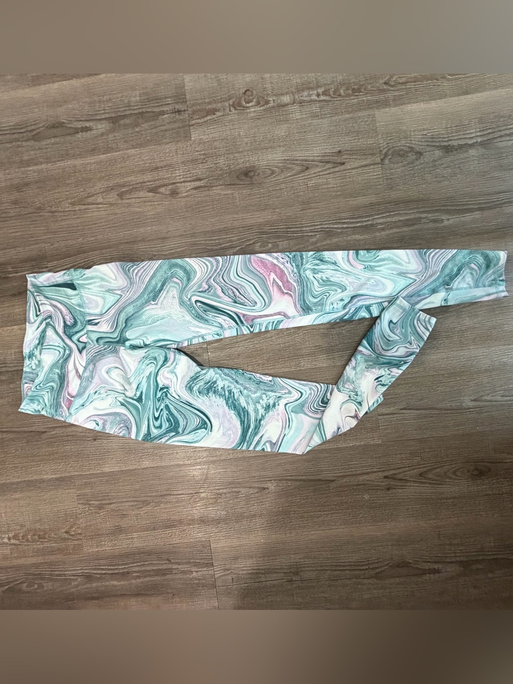 Old navy power press go dri ’ Marble Print leggings medium /tall